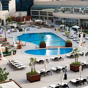 4* מלון Al Ain Palace